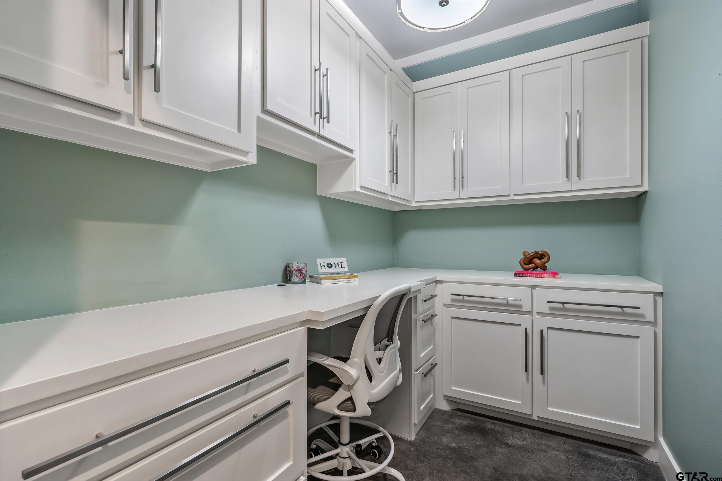 1569 Cooks Crossing
