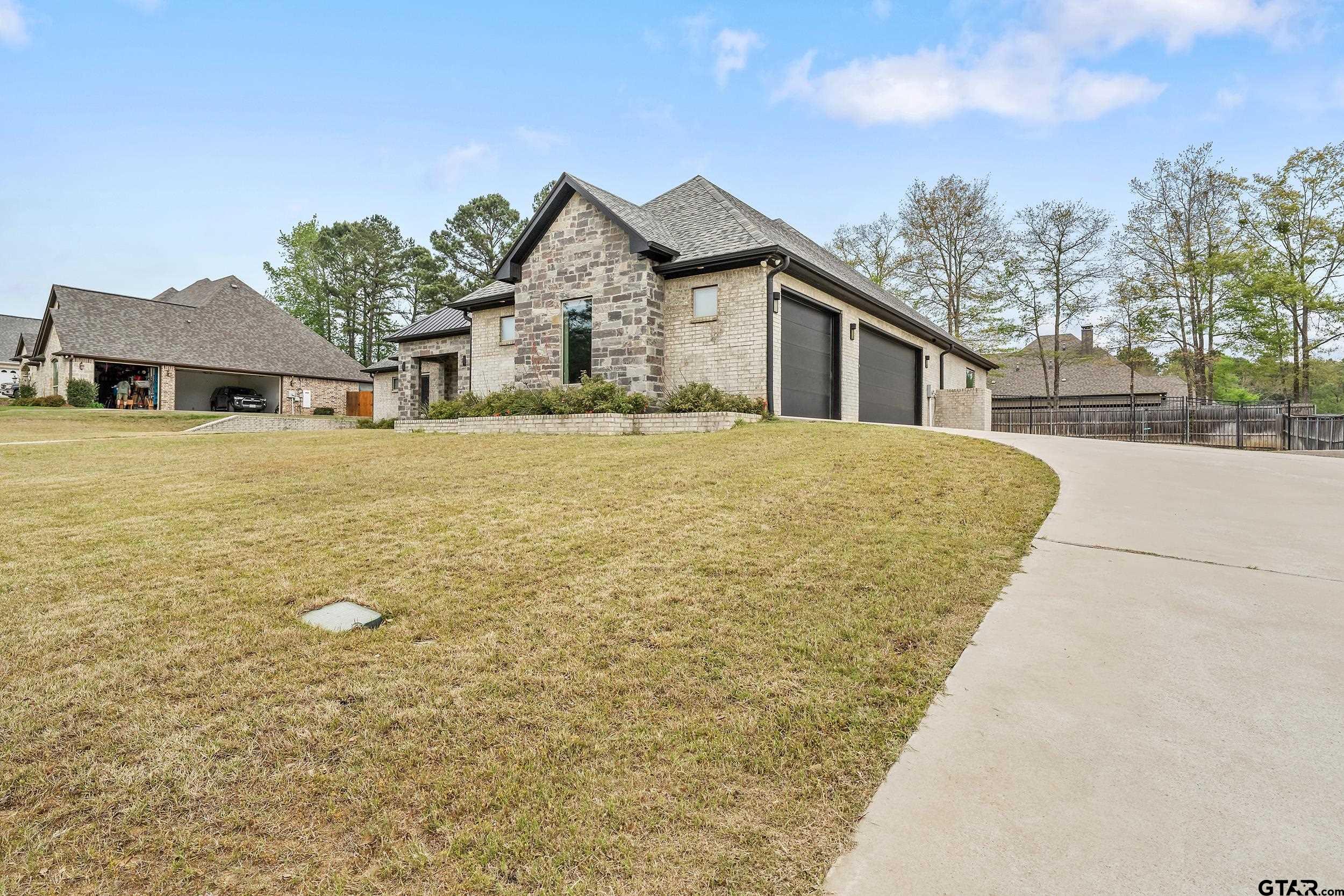 1569 Cooks Crossing