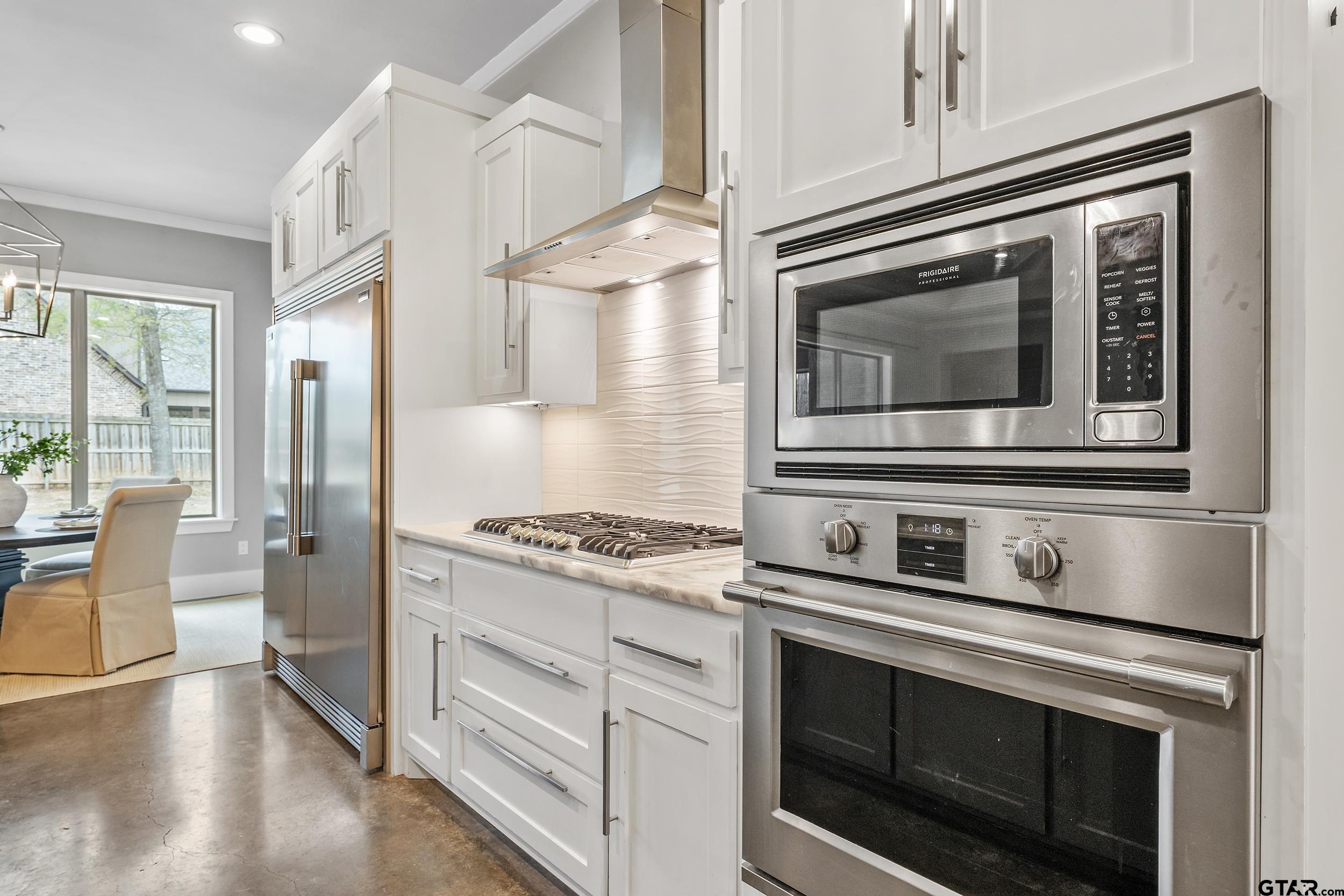 1569 Cooks Crossing