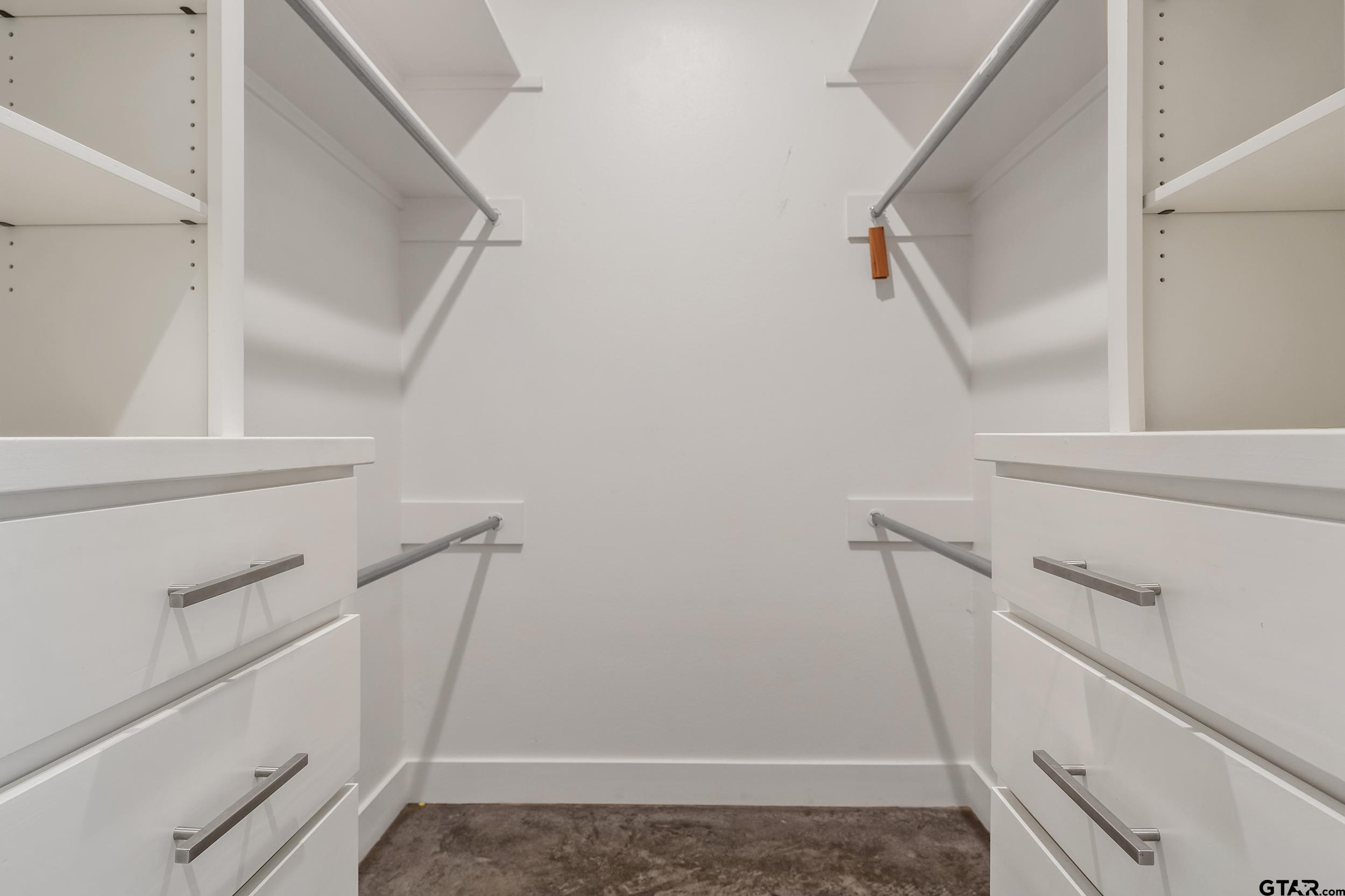 1569 Cooks Crossing
