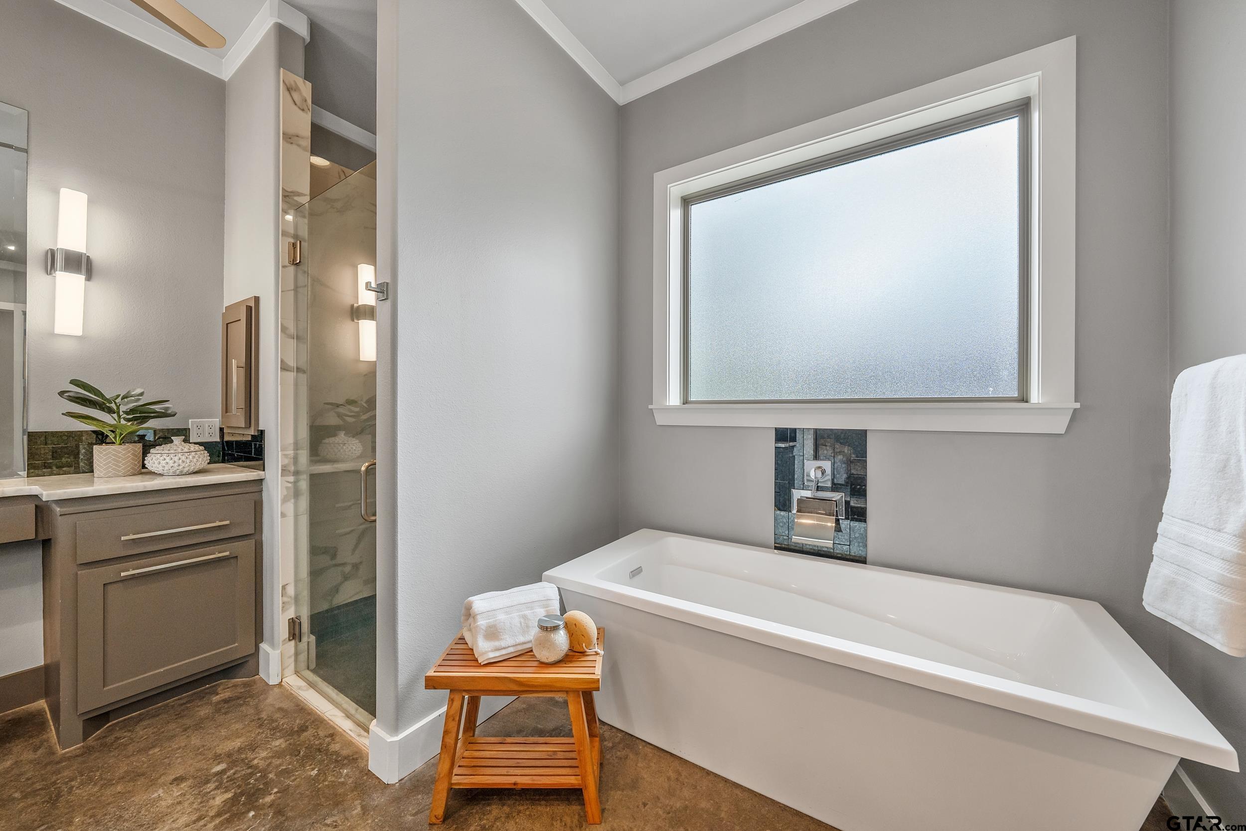 1569 Cooks Crossing
