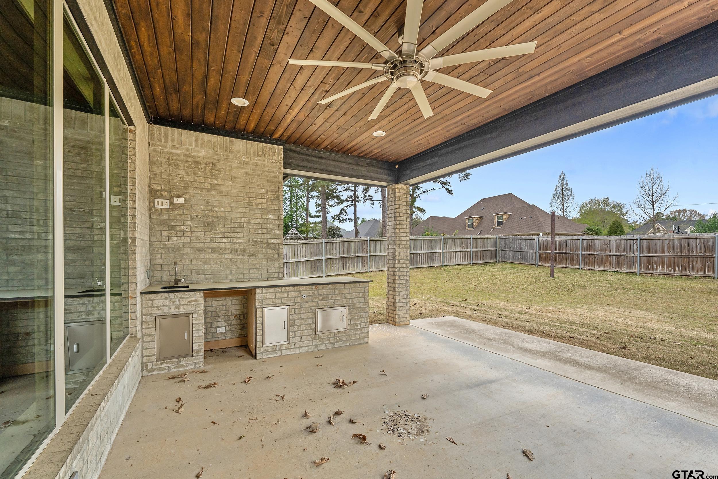 1569 Cooks Crossing