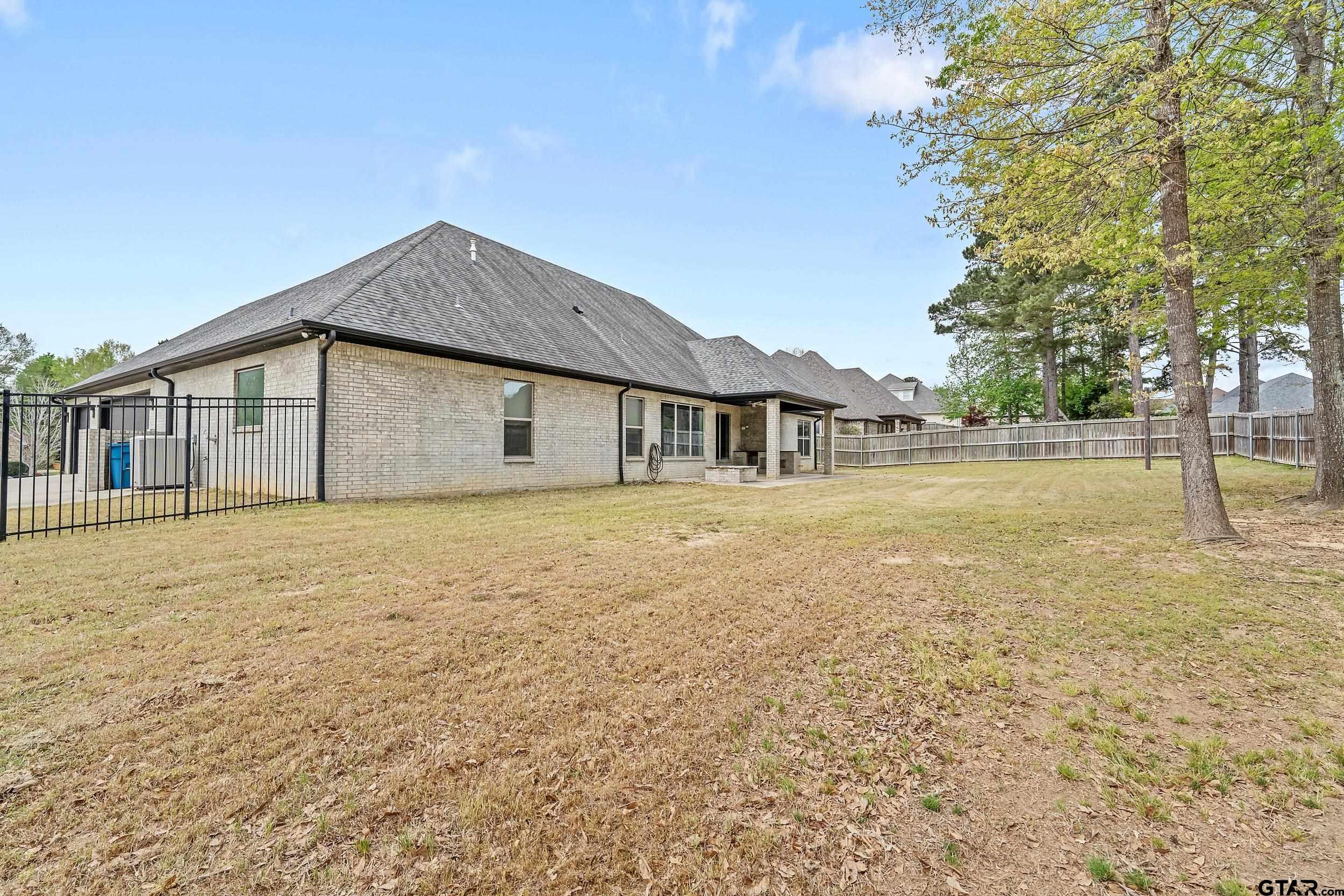 1569 Cooks Crossing