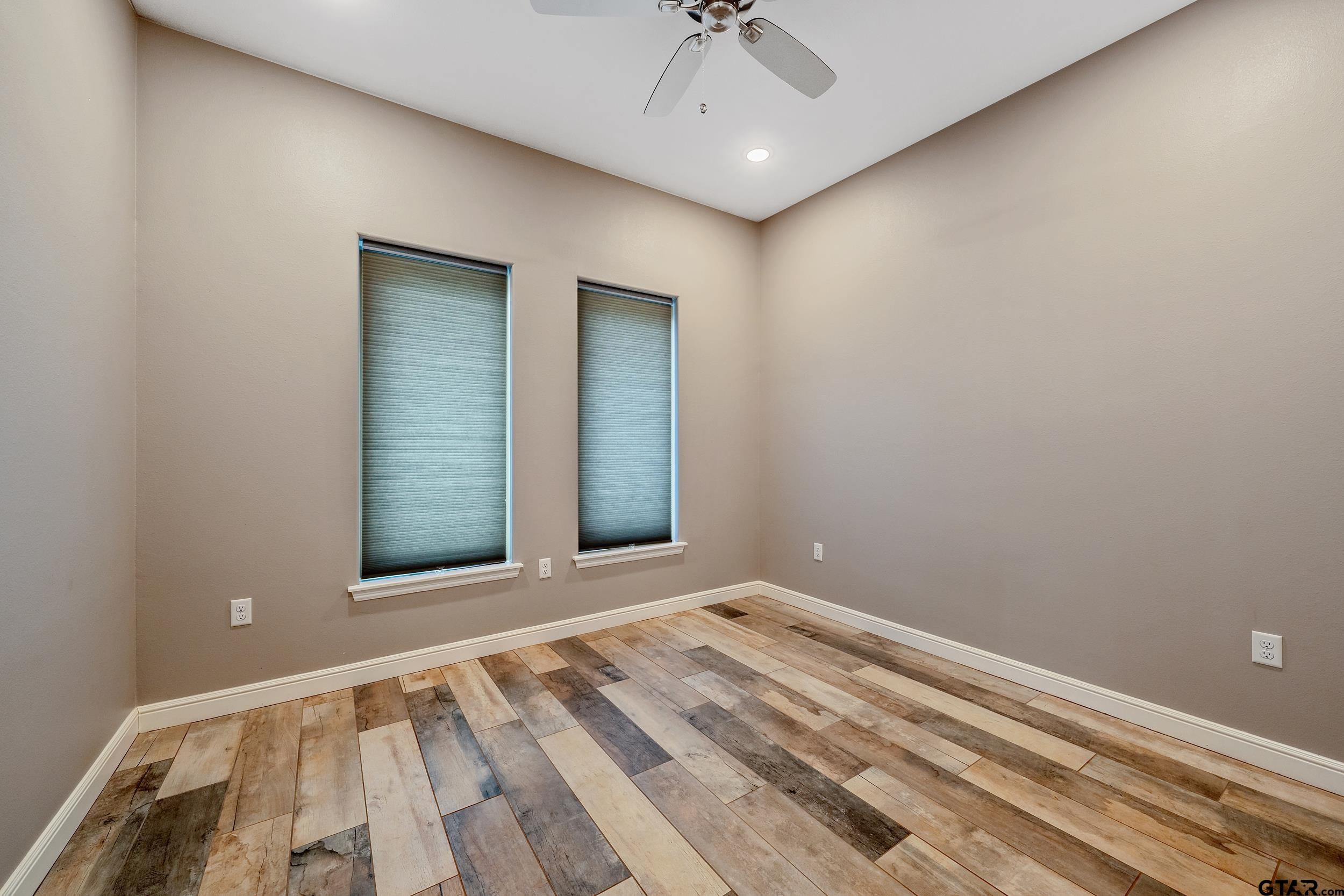 1100 County Road 3602