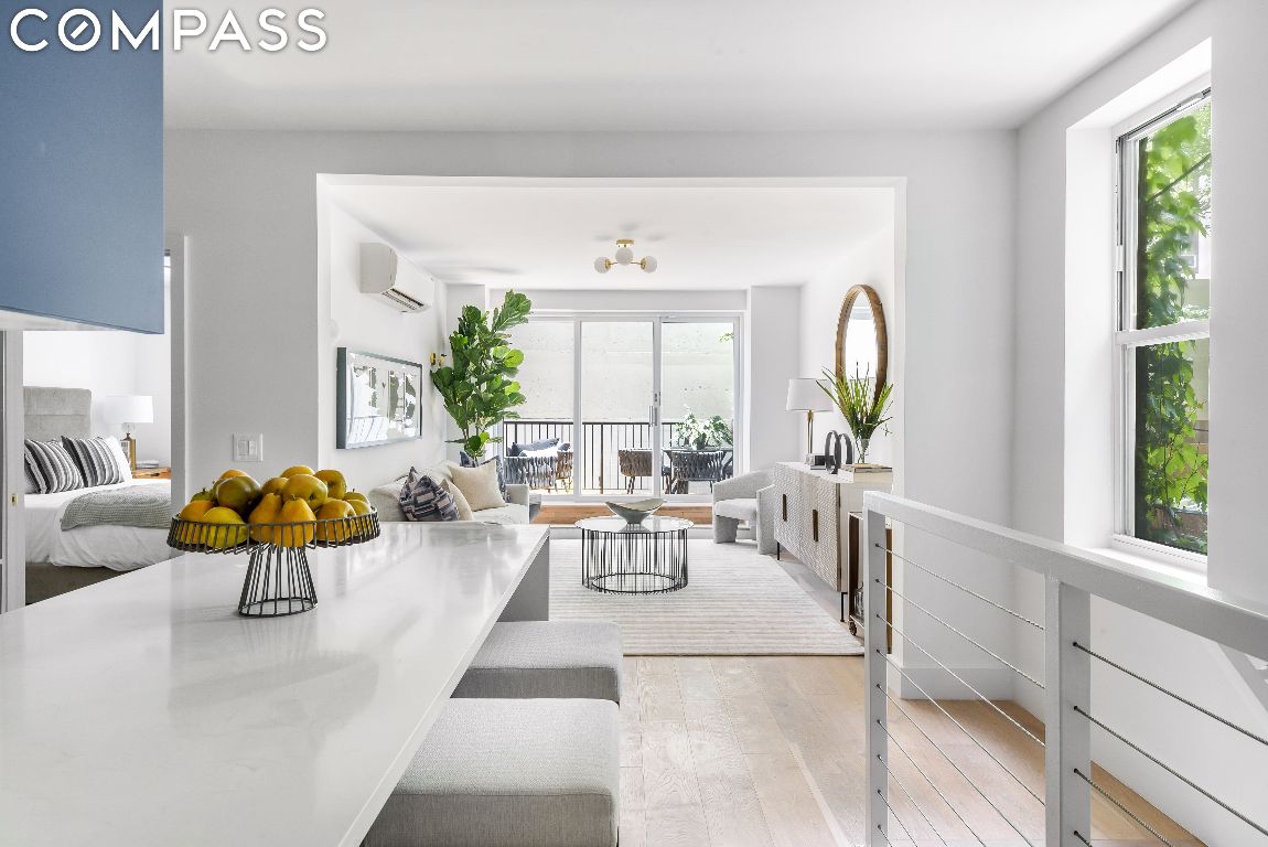 16 Monroe Place 2