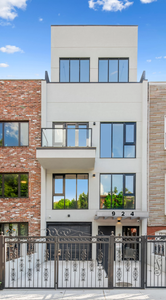 924 LAFAYETTE Avenue 3A