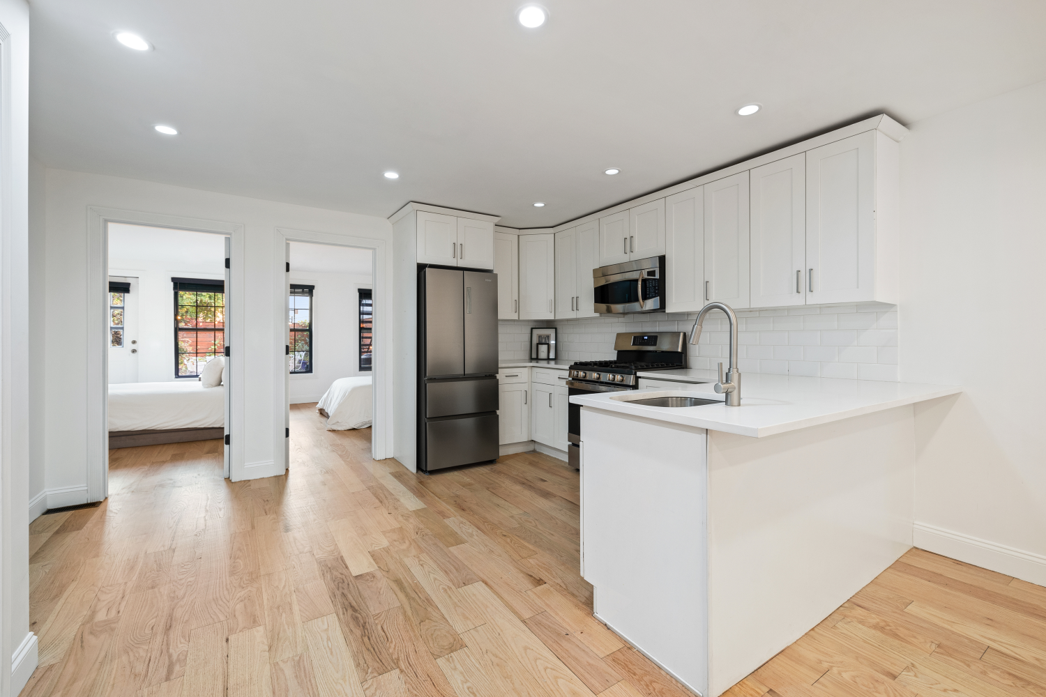 170 SCHAEFER Street GARDEN