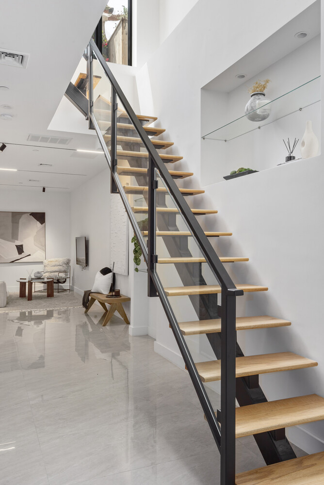 61 N HENRY Street GARDEN1