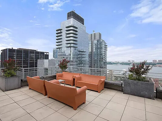 225 W 60TH Street 9A