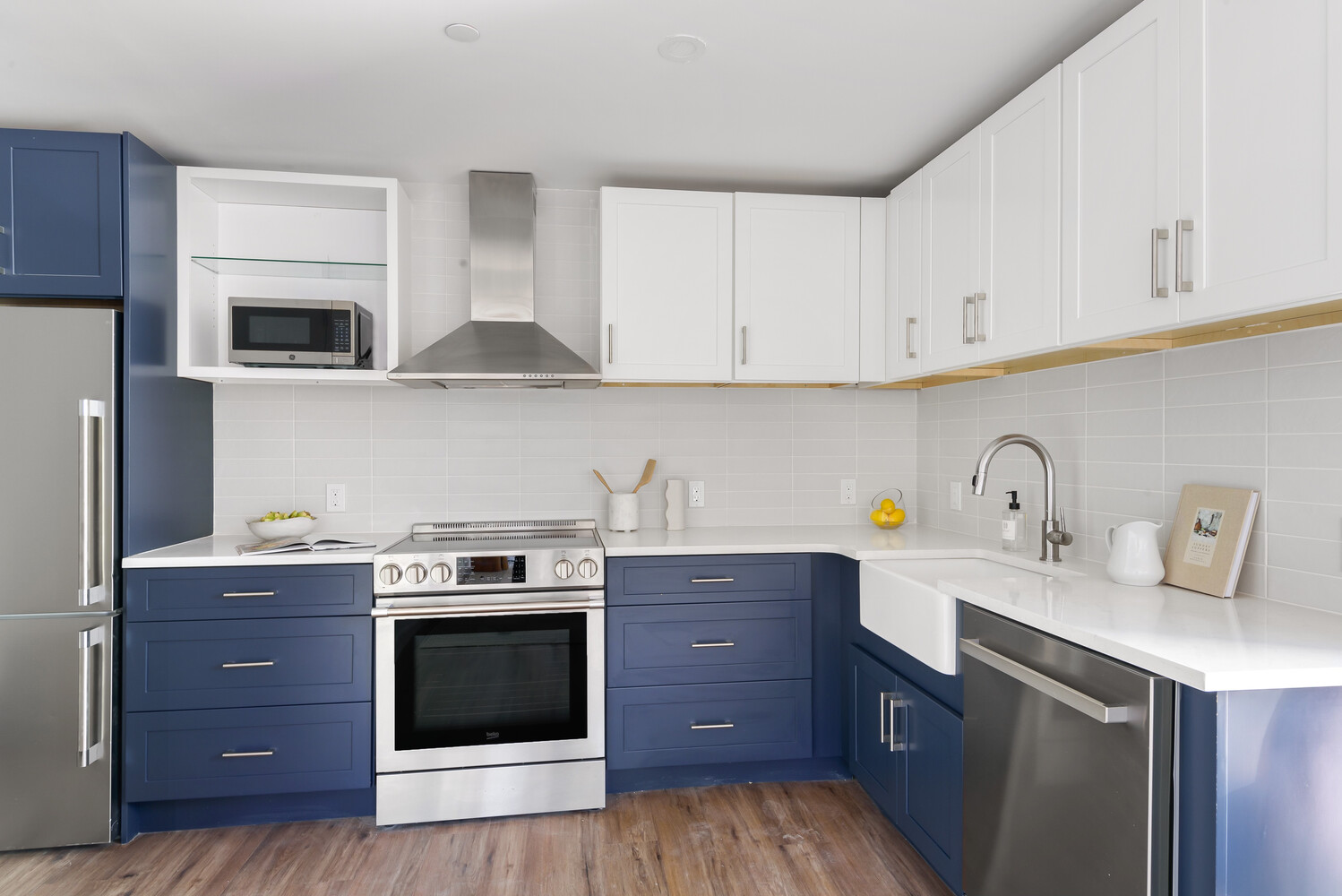 540 GRAHAM Avenue PH1