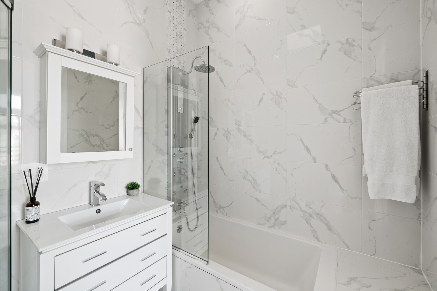 170 SCHAEFER Street TH1