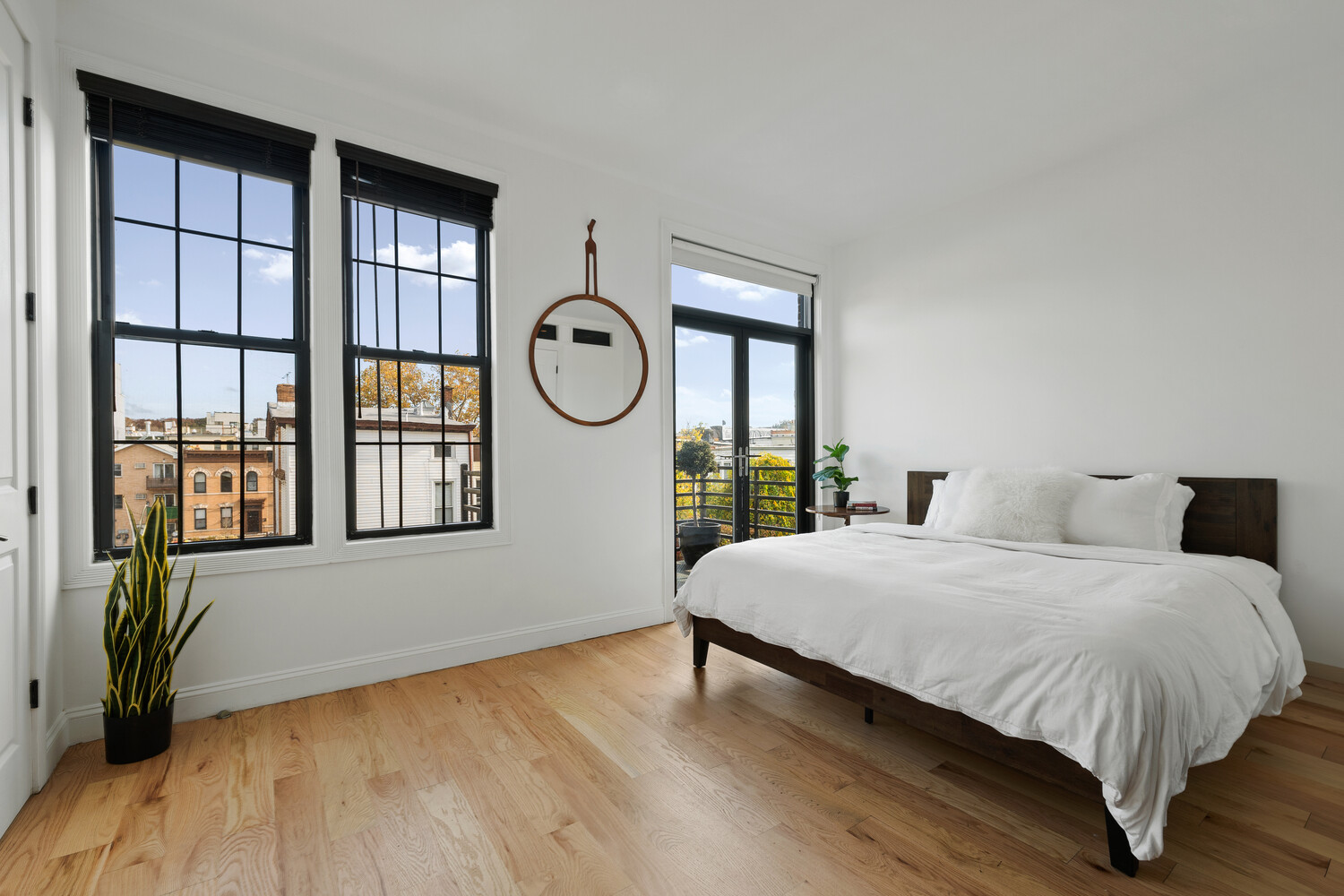 170 SCHAEFER Street TH1