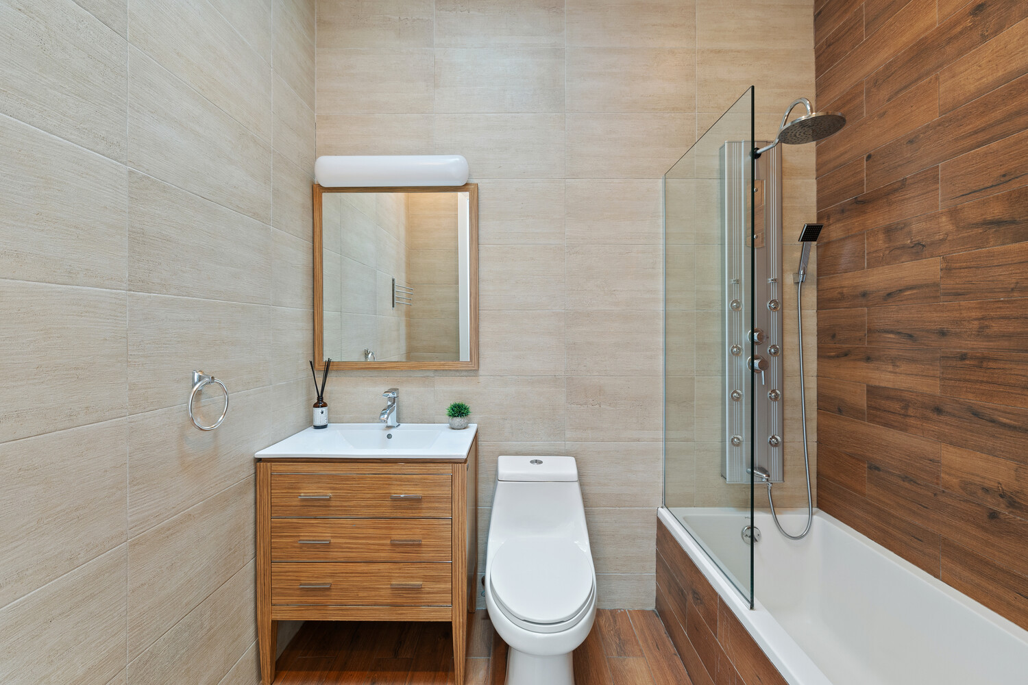 170 SCHAEFER Street TH1