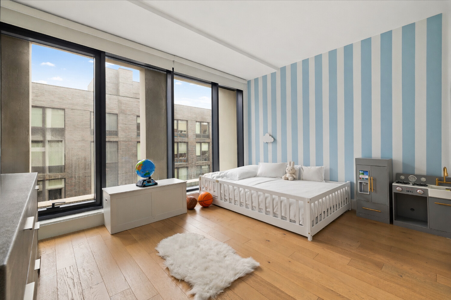 256 N 9TH Street PH1