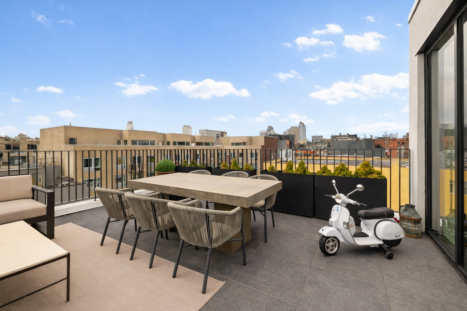 256 N 9TH Street PH1