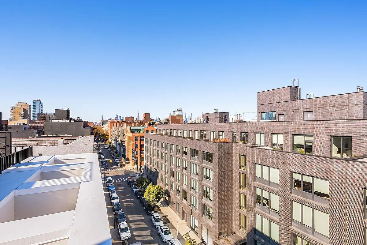 256 N 9TH Street PH1