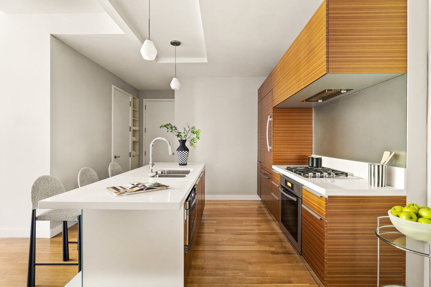150 N 5TH Street 2I