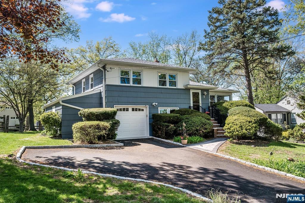 7 Hickory Road
