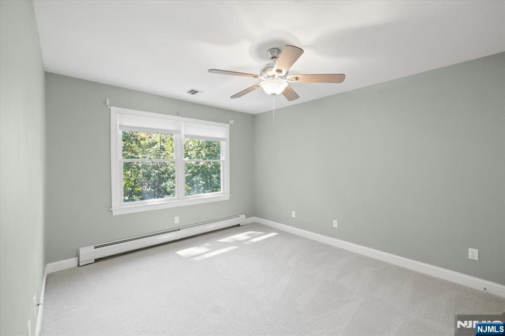 6 Hunting Ridge Court