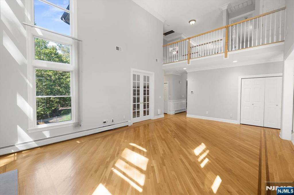 6 Hunting Ridge Court