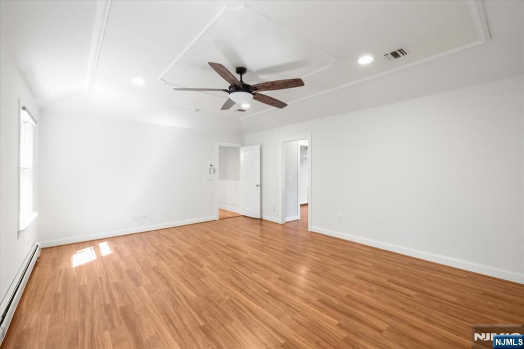 6 Hunting Ridge Court