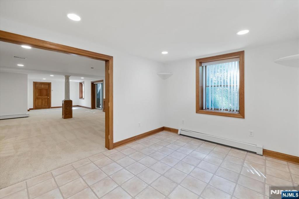 6 Hunting Ridge Court