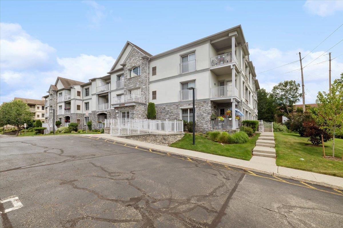 26 N De Baun Avenue Unit: 303