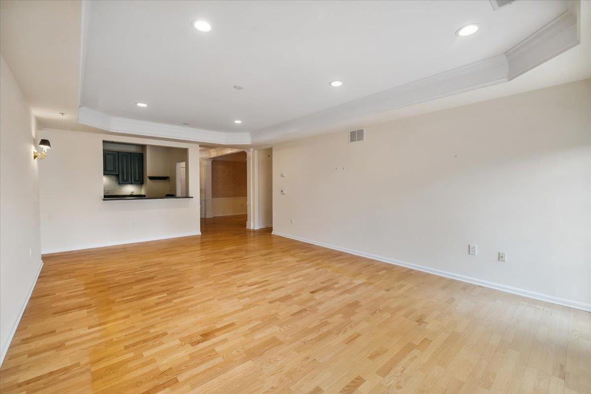 26 N De Baun Avenue Unit: 303