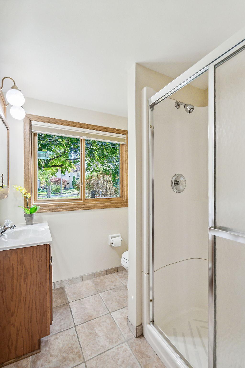 2844 Sunset Boulevard