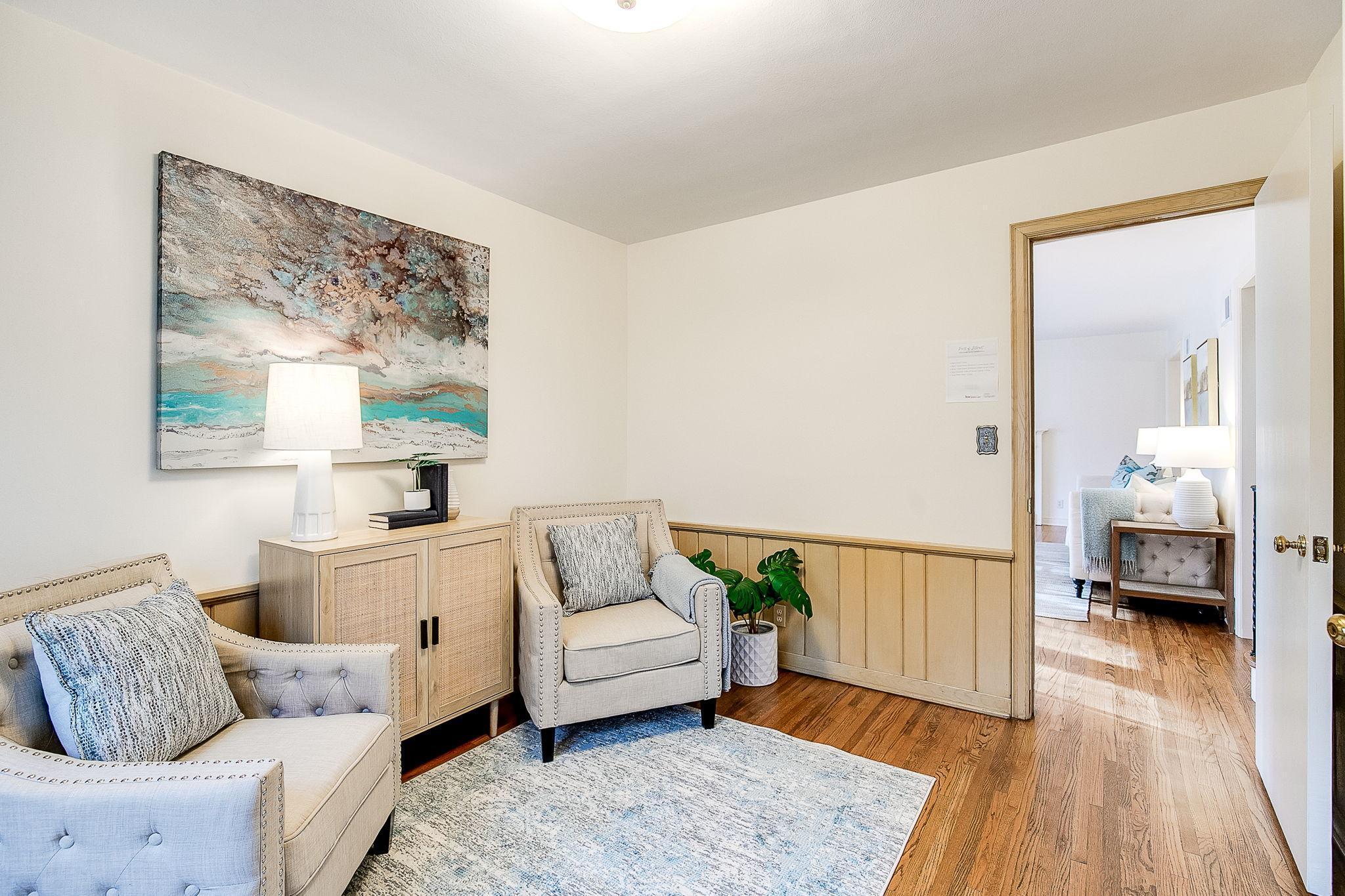 2844 Sunset Boulevard