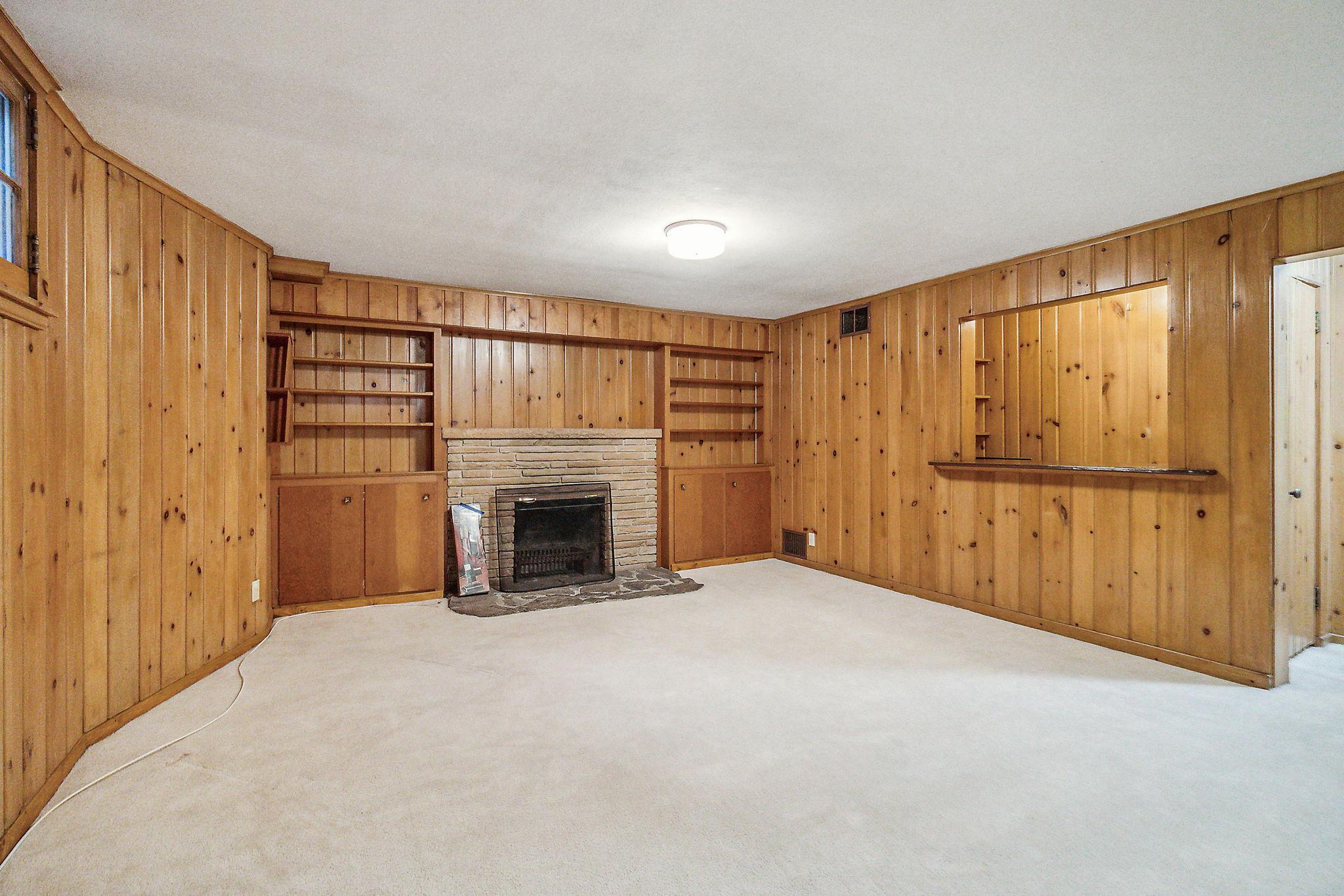 2844 Sunset Boulevard