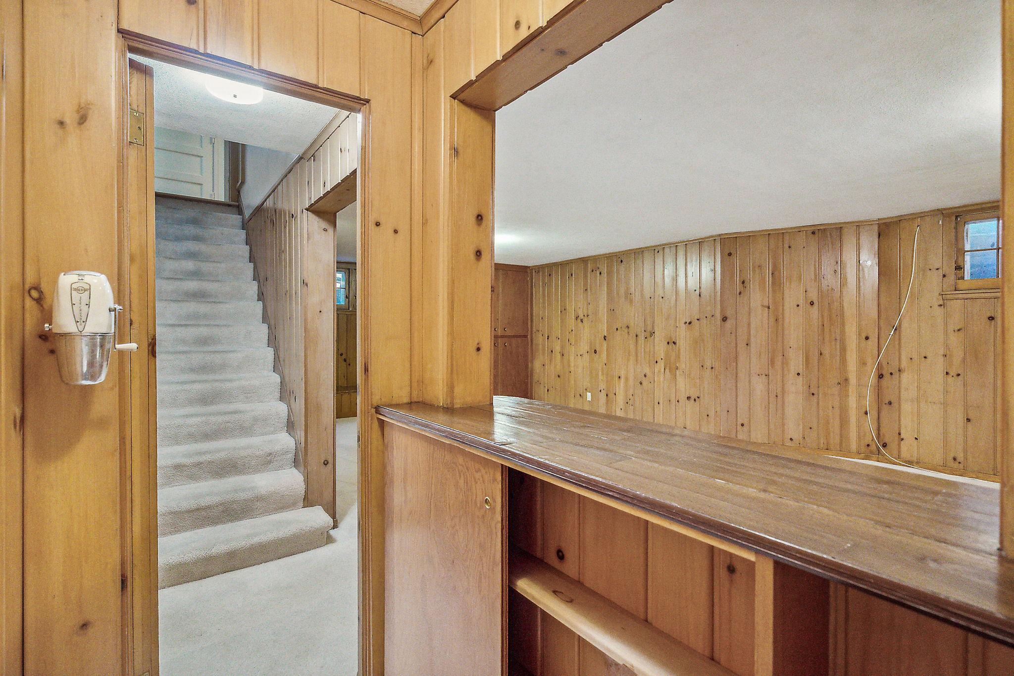 2844 Sunset Boulevard