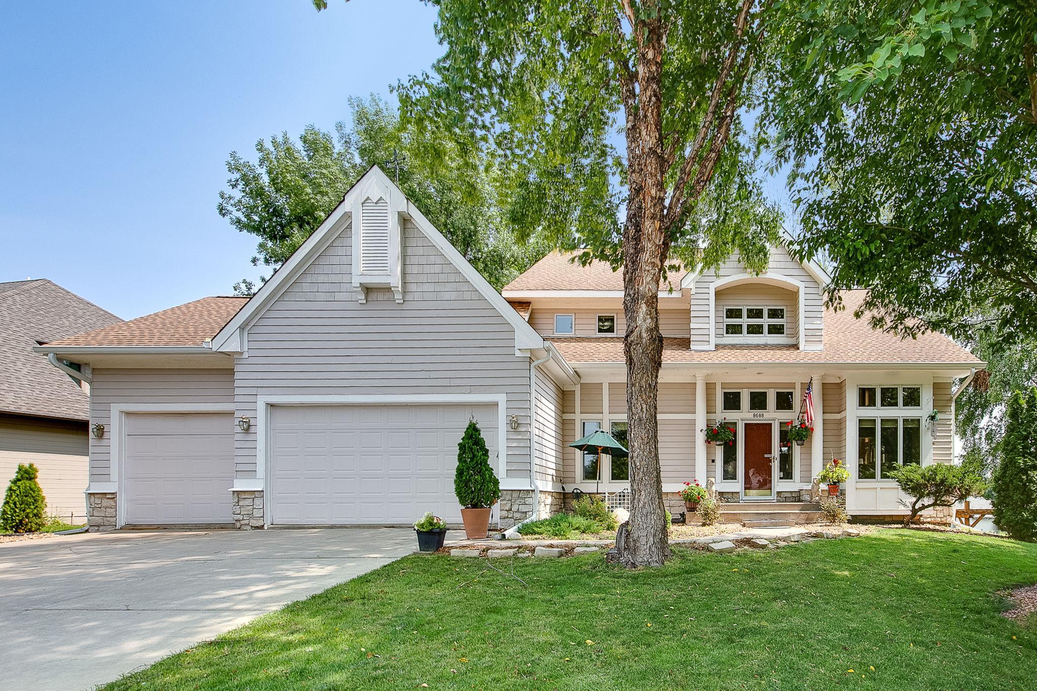 8688 Comstock Lane N