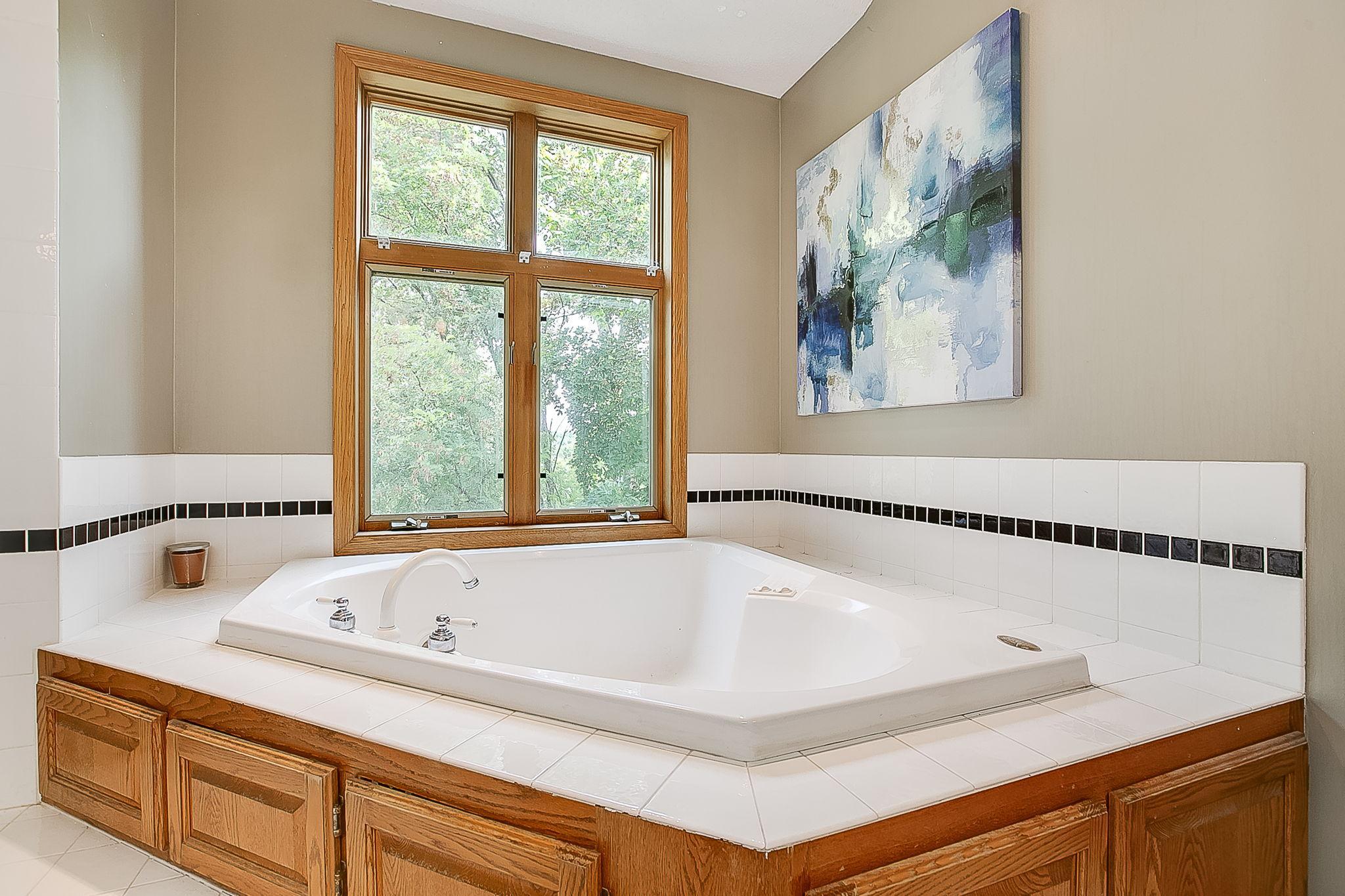 8688 Comstock Lane N