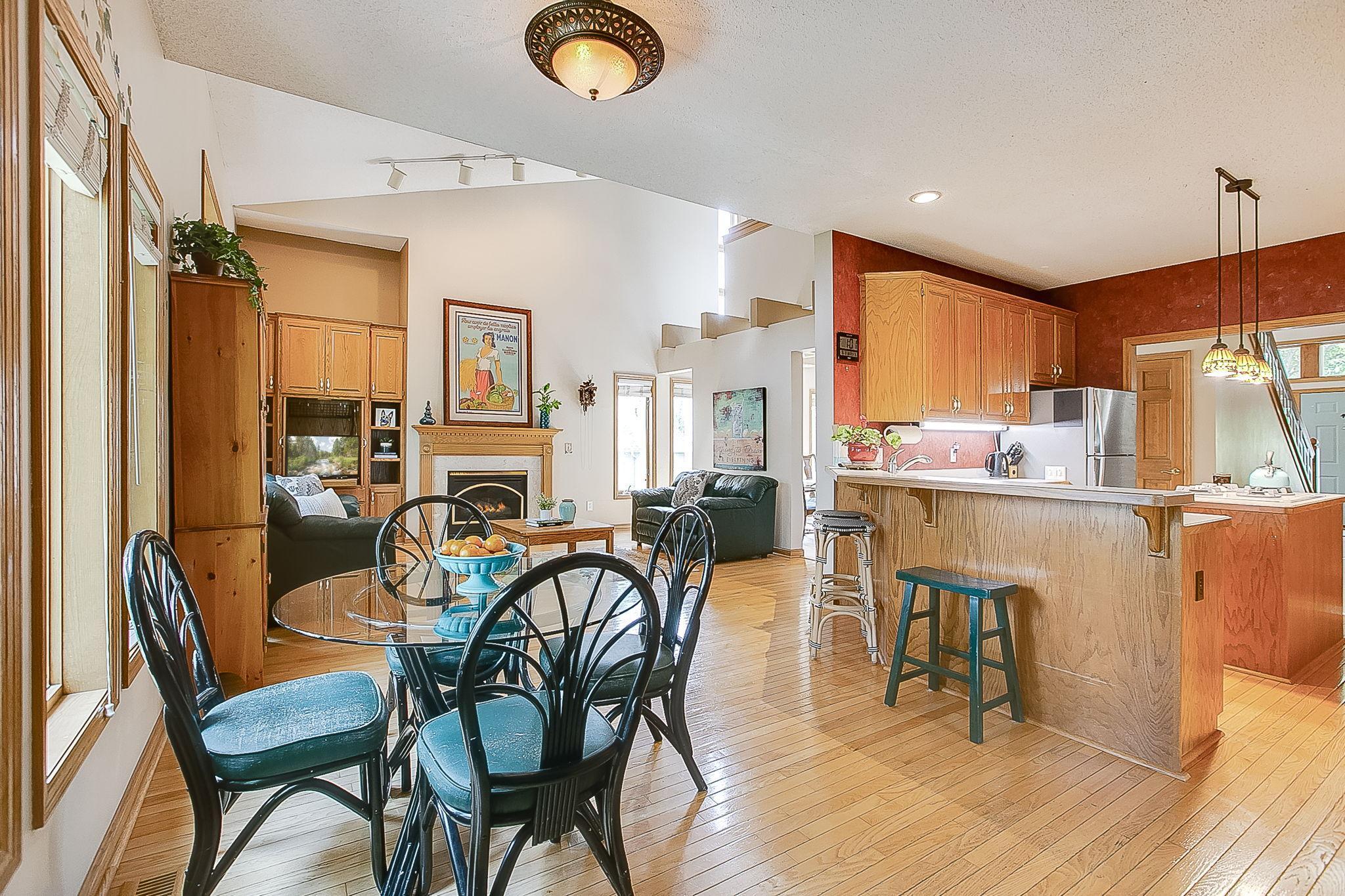 8688 Comstock Lane N