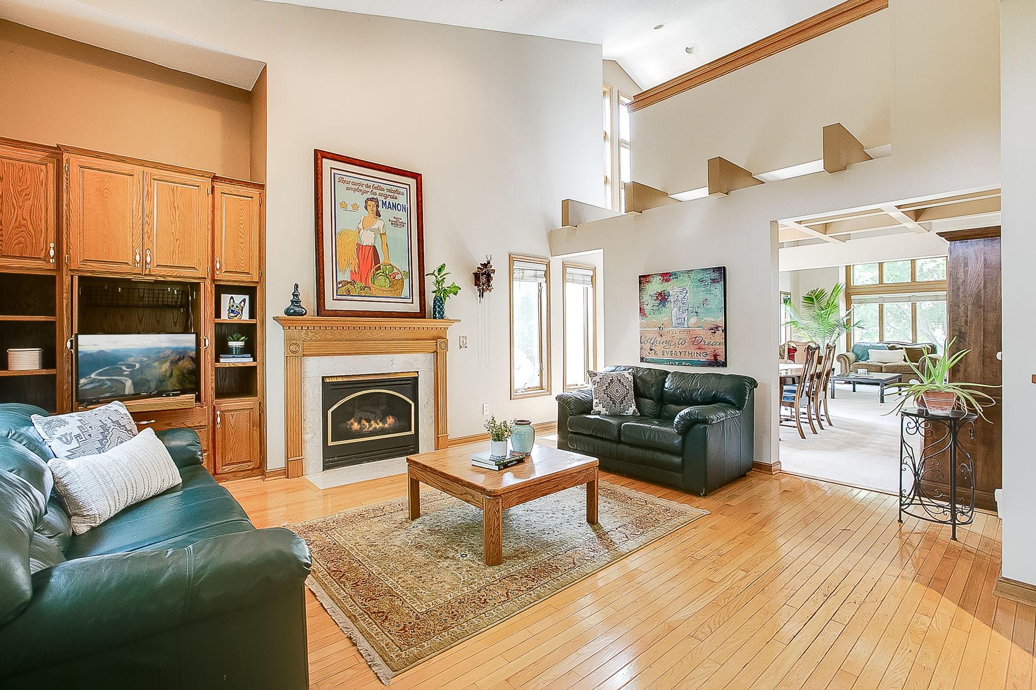 8688 Comstock Lane N