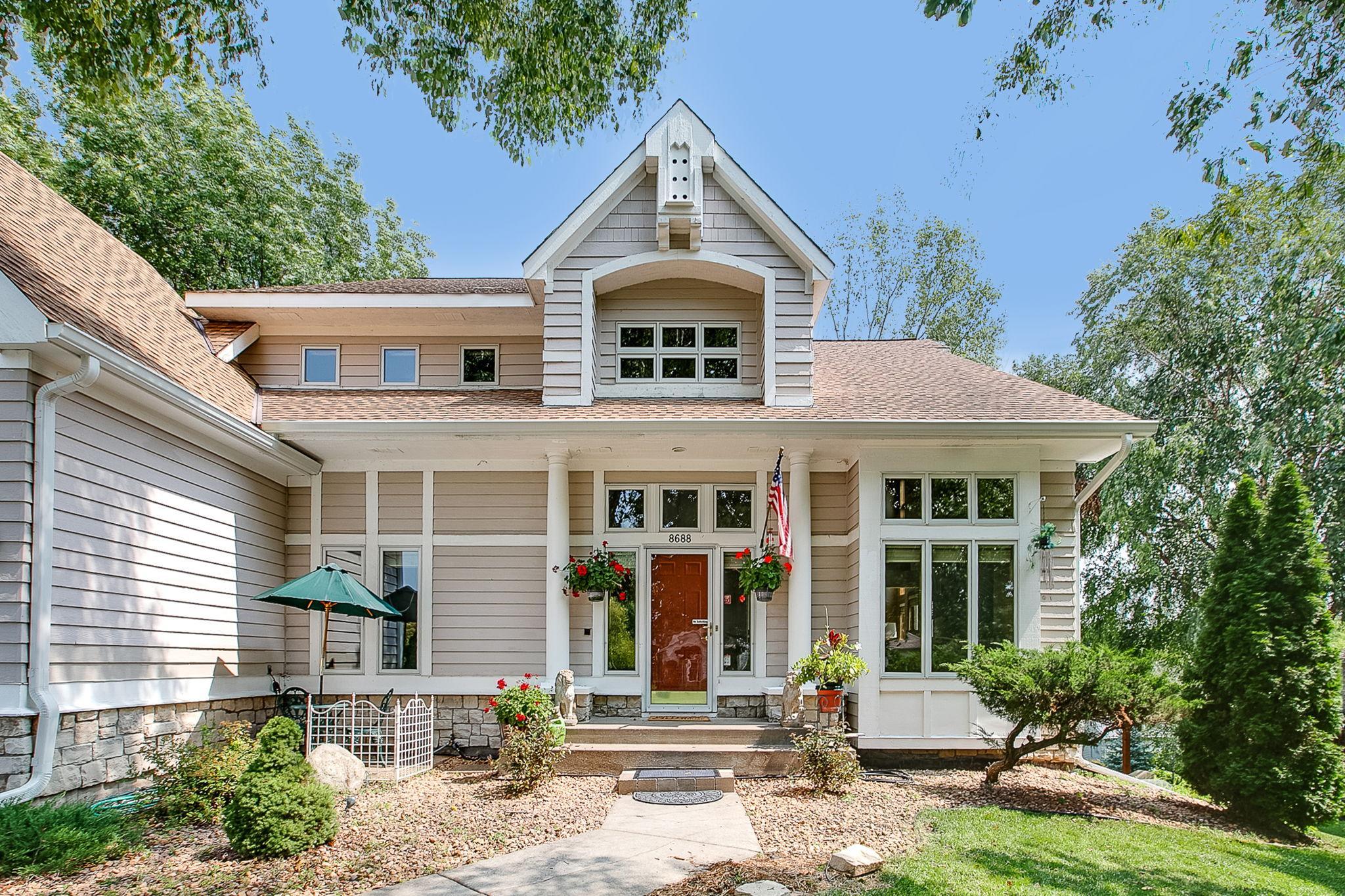 8688 Comstock Lane N