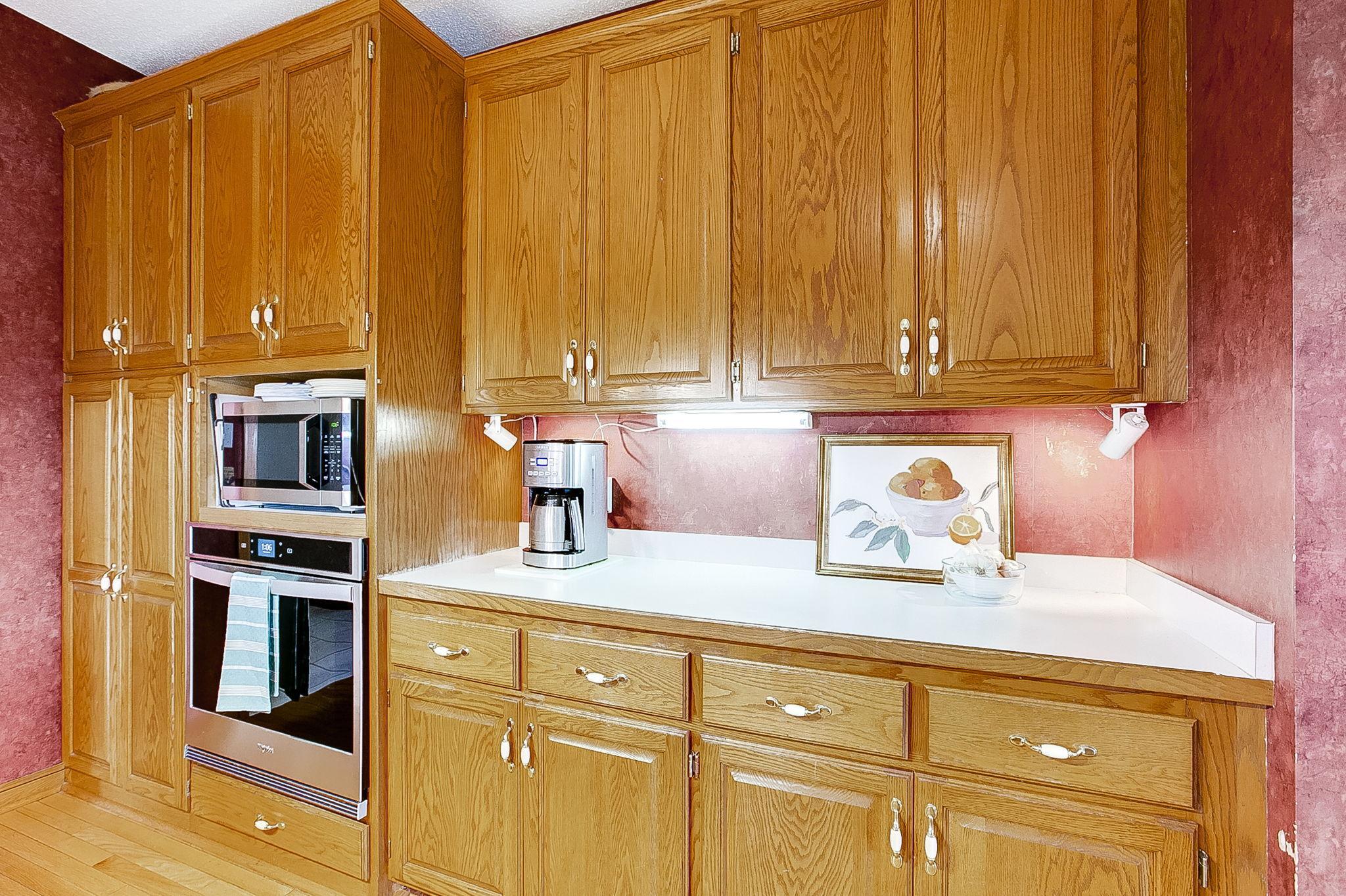 8688 Comstock Lane N