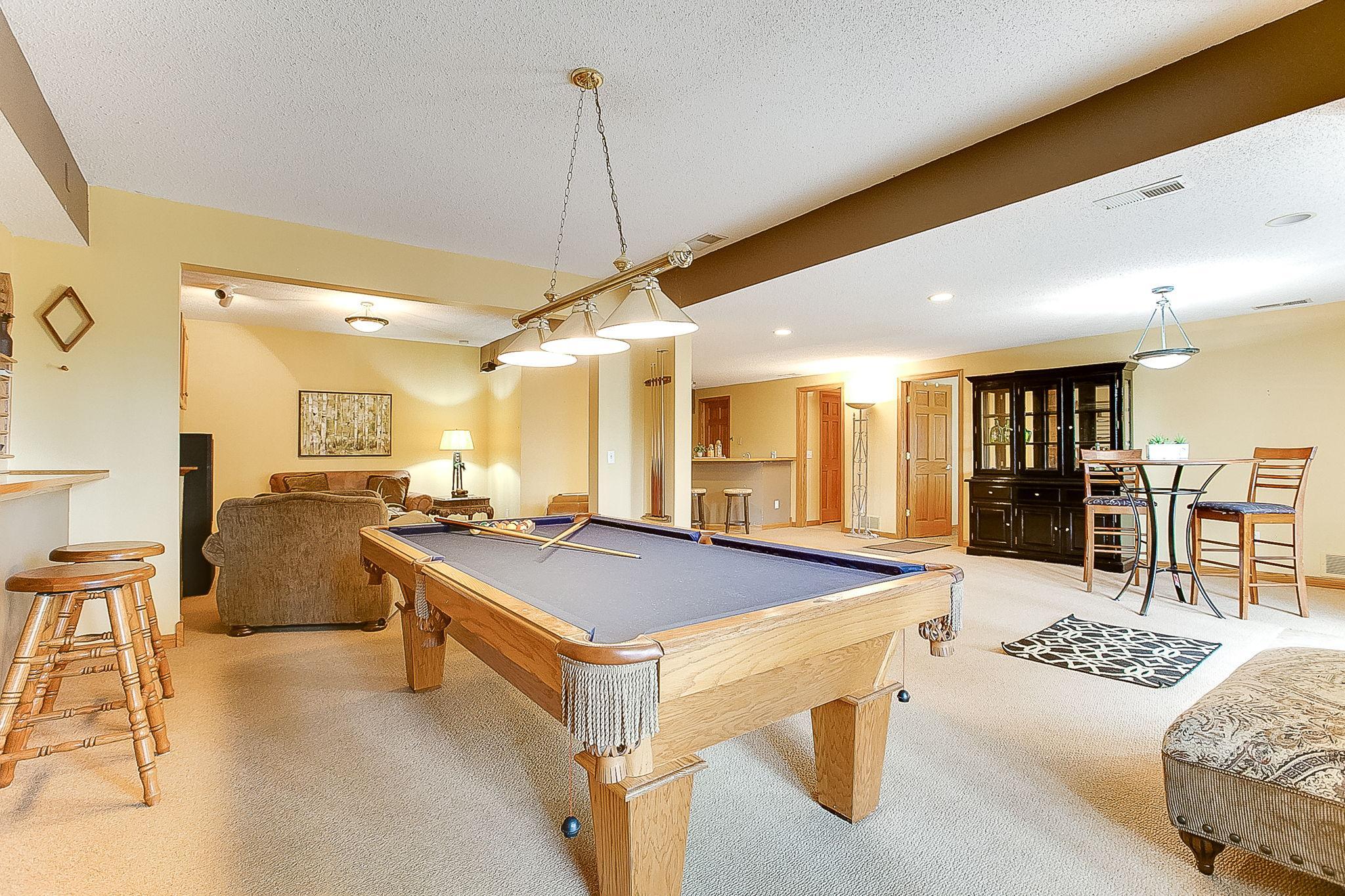 8688 Comstock Lane N