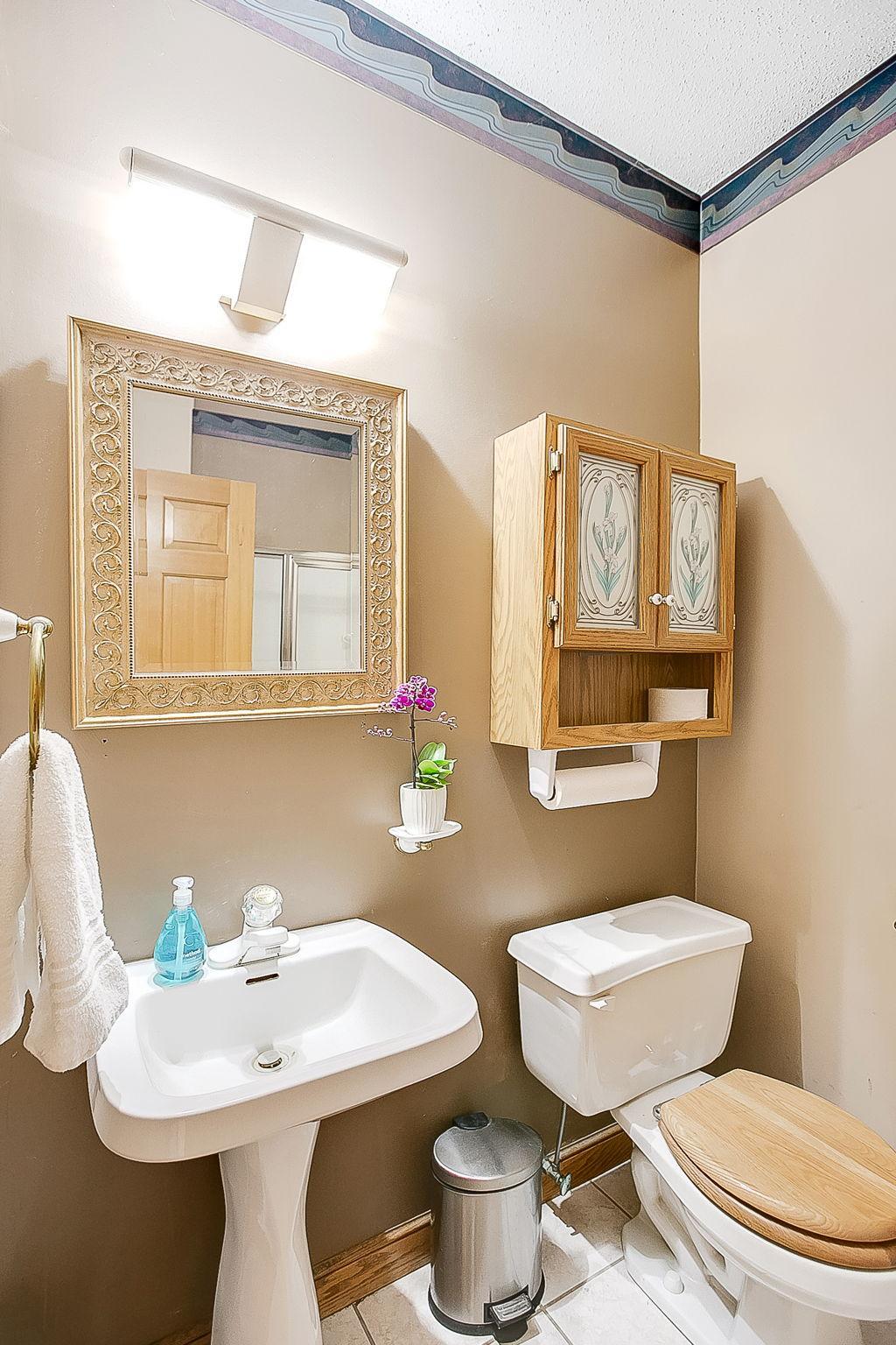 8688 Comstock Lane N