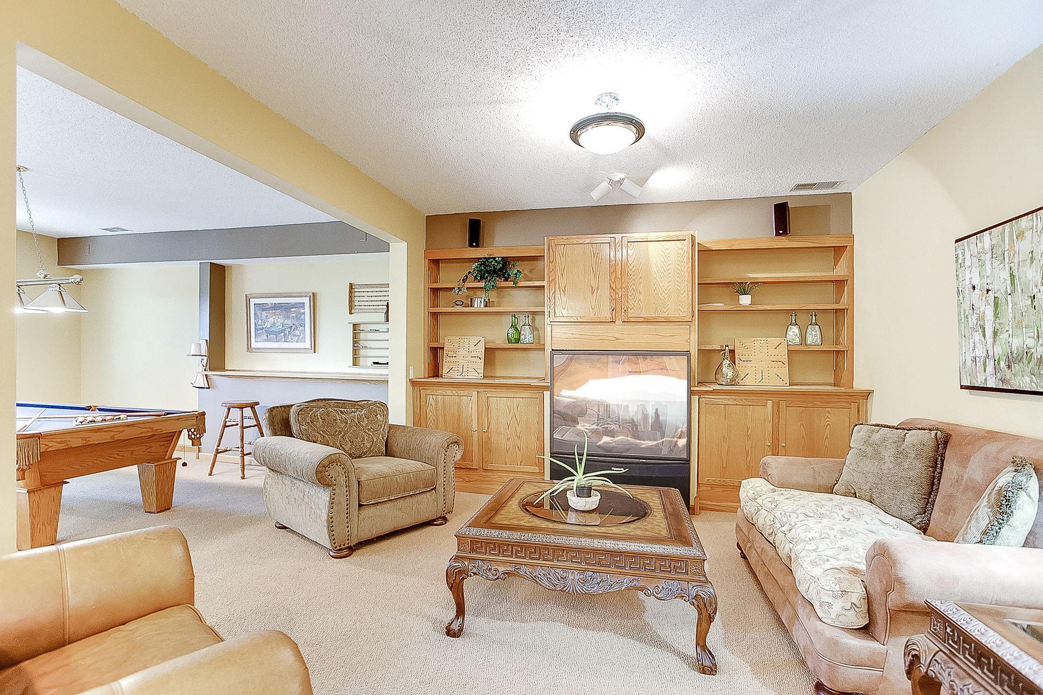 8688 Comstock Lane N