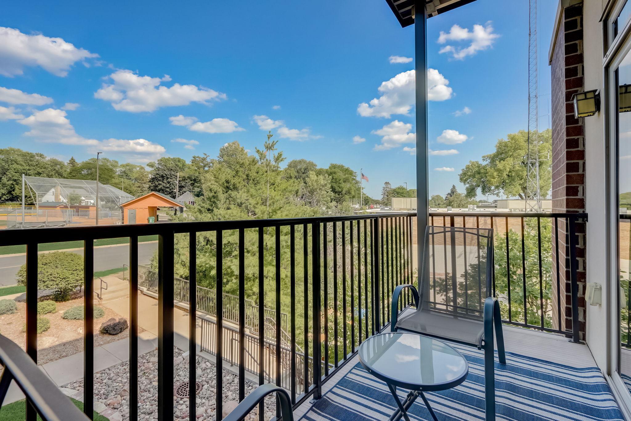 3251 Louisiana Avenue S Unit: 225