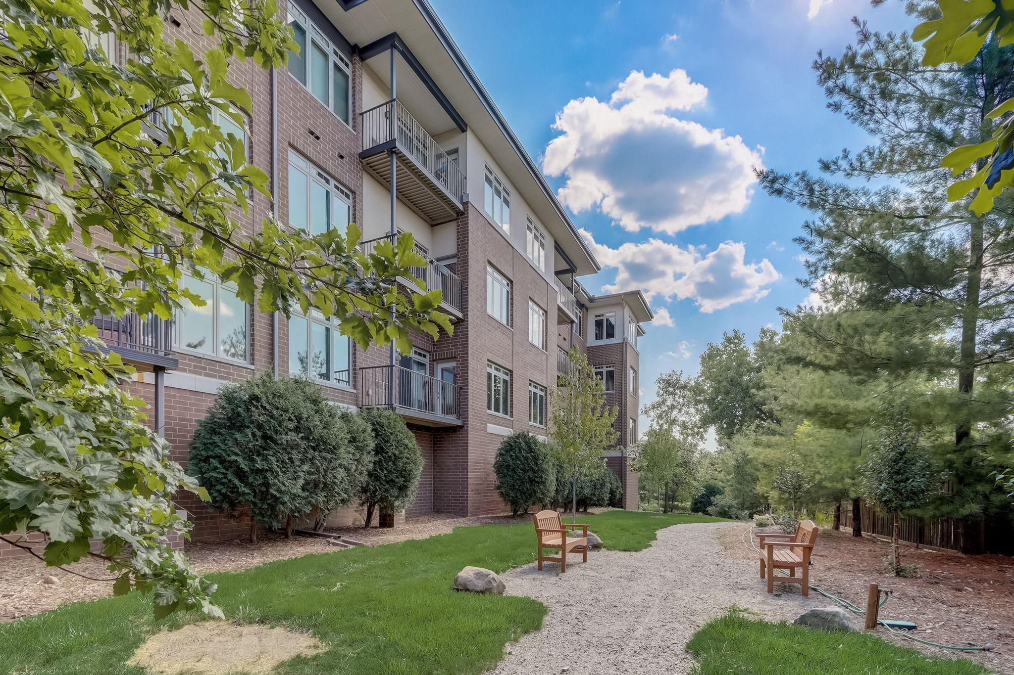 3251 Louisiana Avenue S Unit: 225