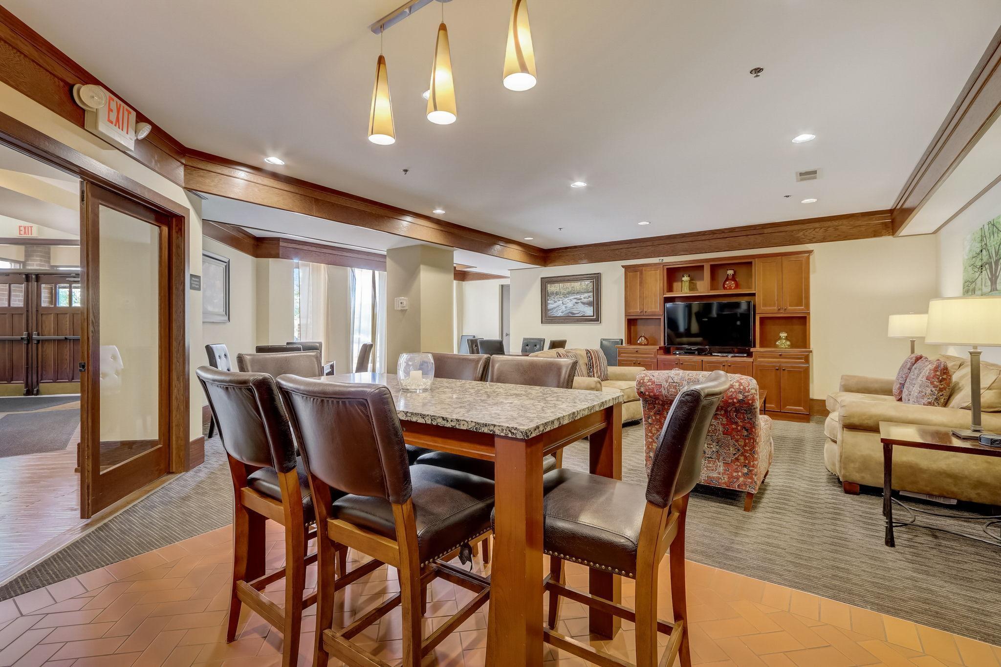 3251 Louisiana Avenue S Unit: 225