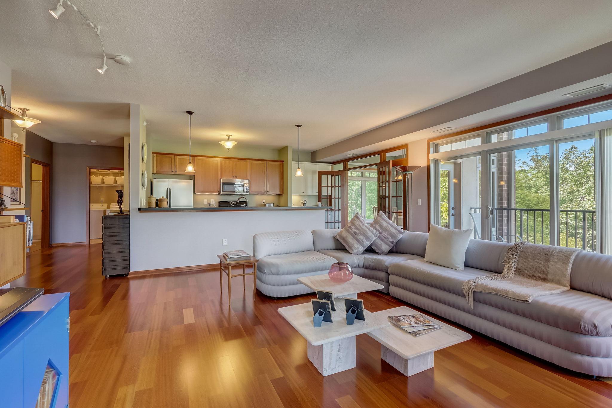 3251 Louisiana Avenue S Unit: 225