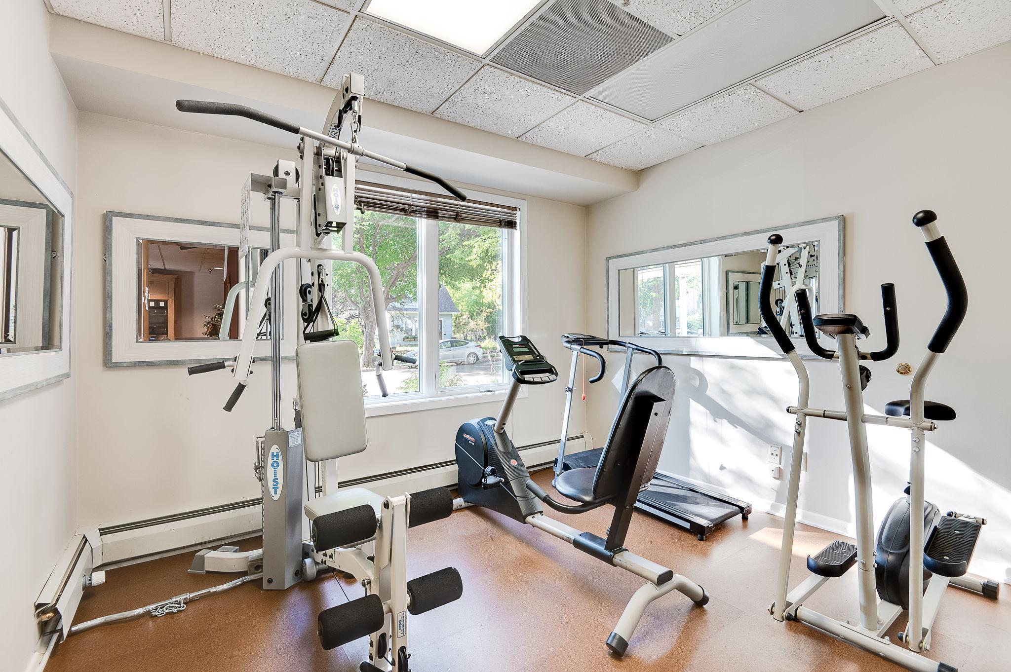 4221 Upton Avenue S Unit: 105