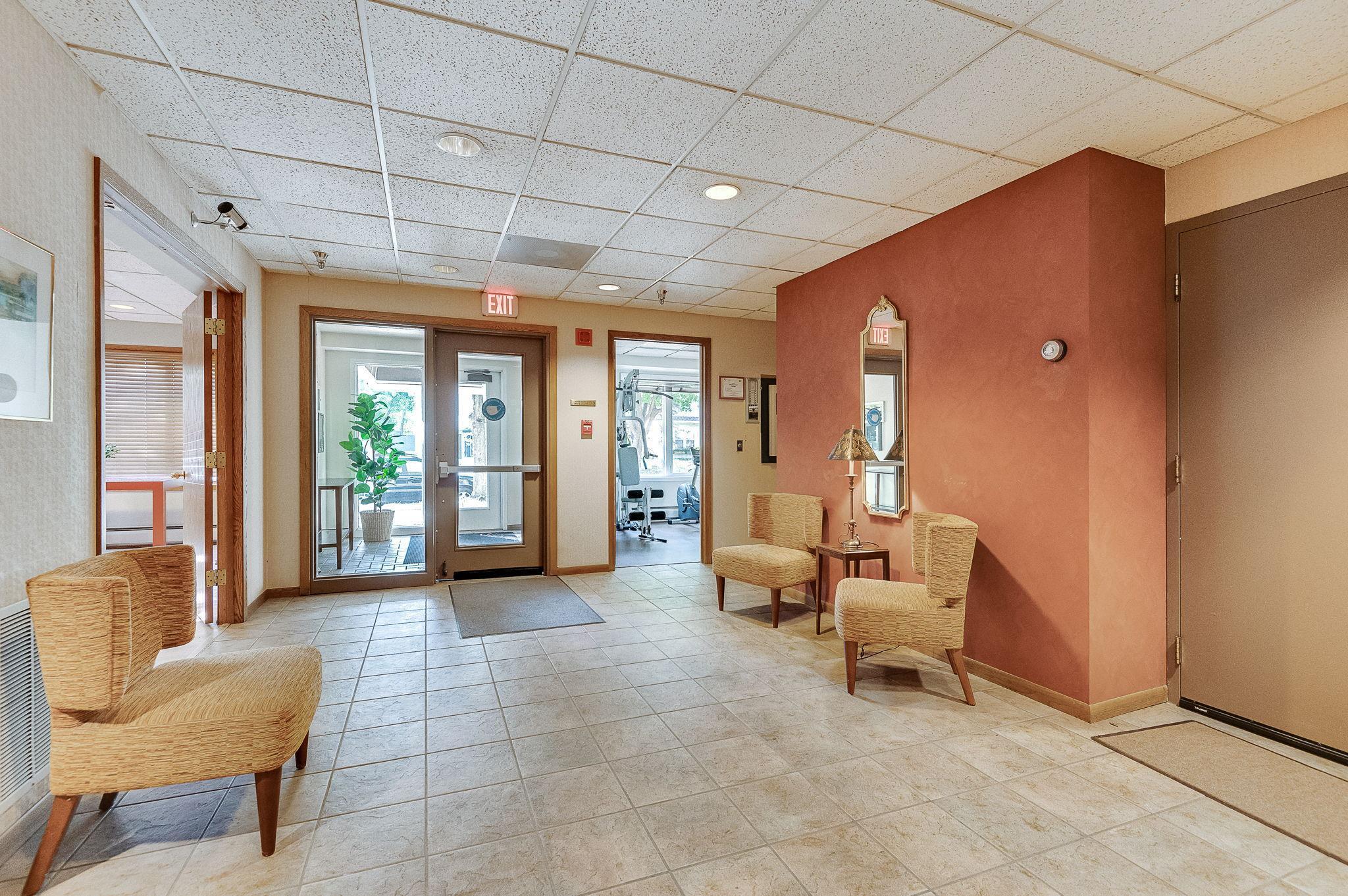 4221 Upton Avenue S Unit: 105