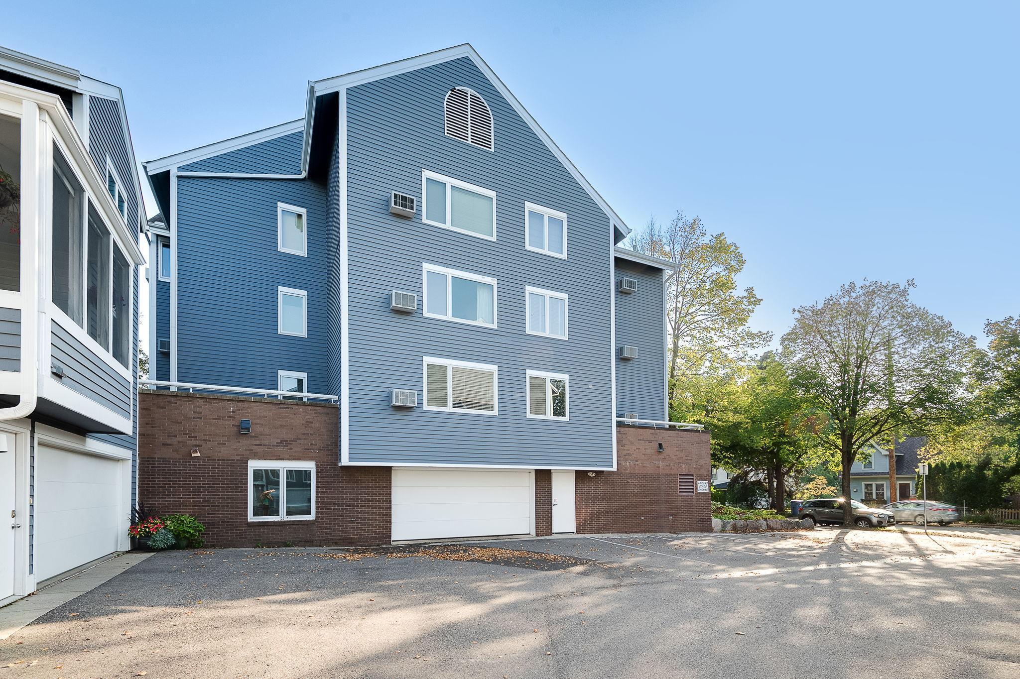 4221 Upton Avenue S Unit: 105