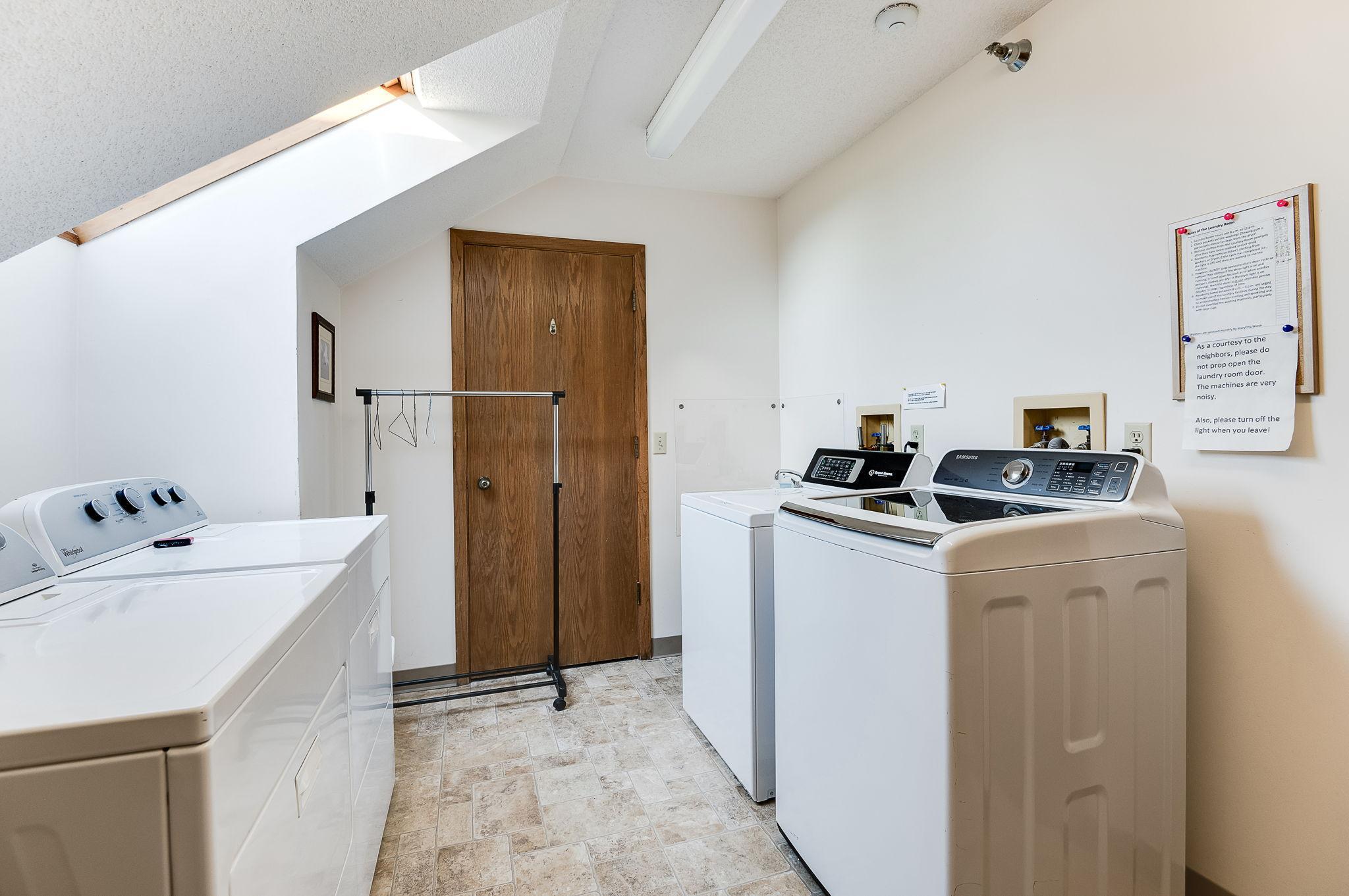 4221 Upton Avenue S Unit: 105