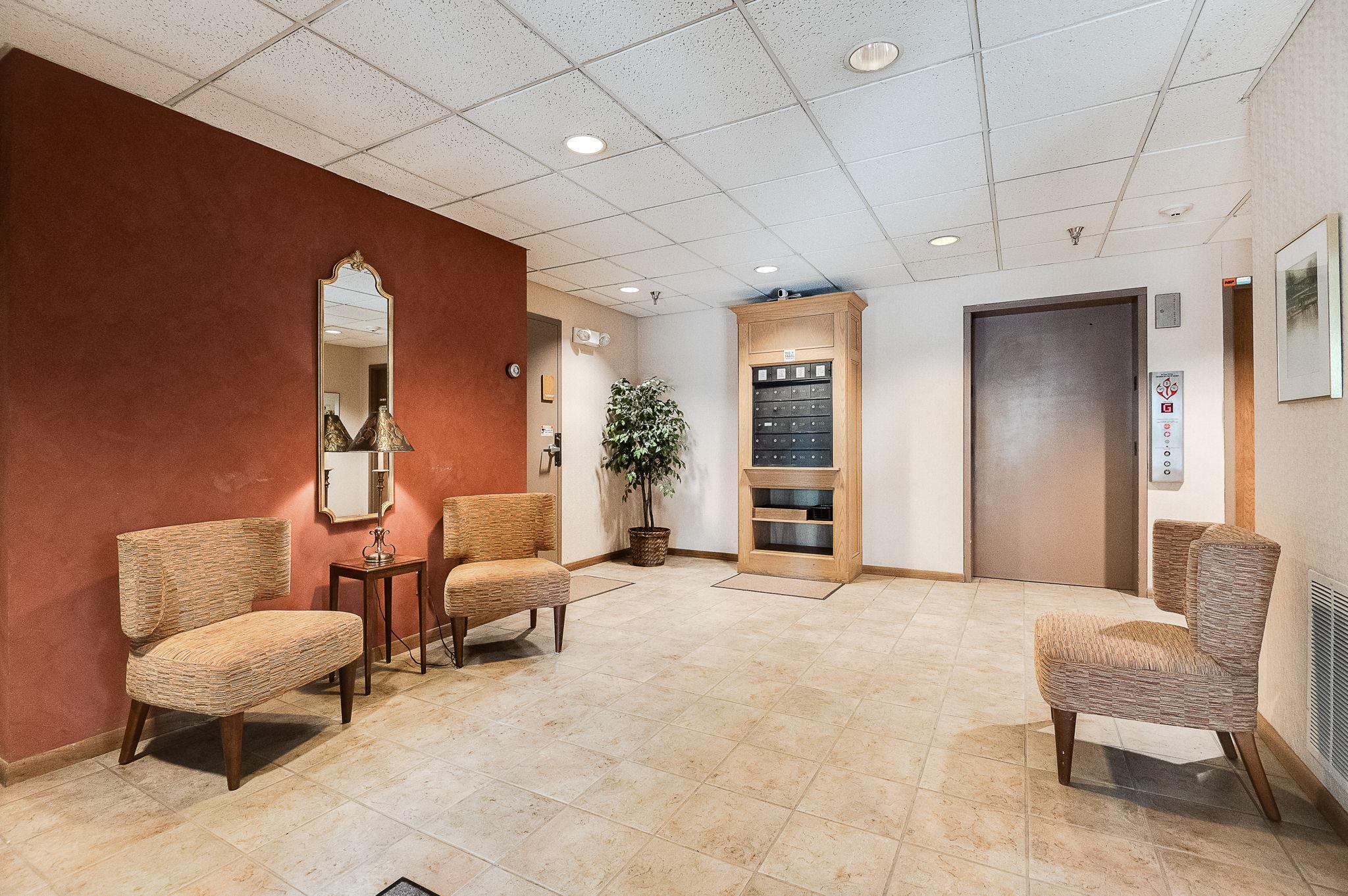 4221 Upton Avenue S Unit: 105